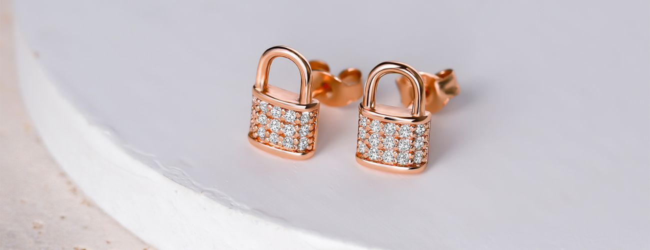 8 Tips for Wearing Rose Gold Jewelry