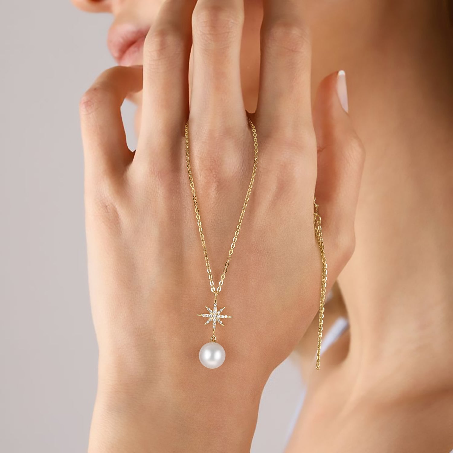 Freshwater Pearl Pendant with Star