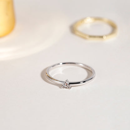 promise ring meaning，simple engagement rings，Dainty Rings，Meaningful Gifts