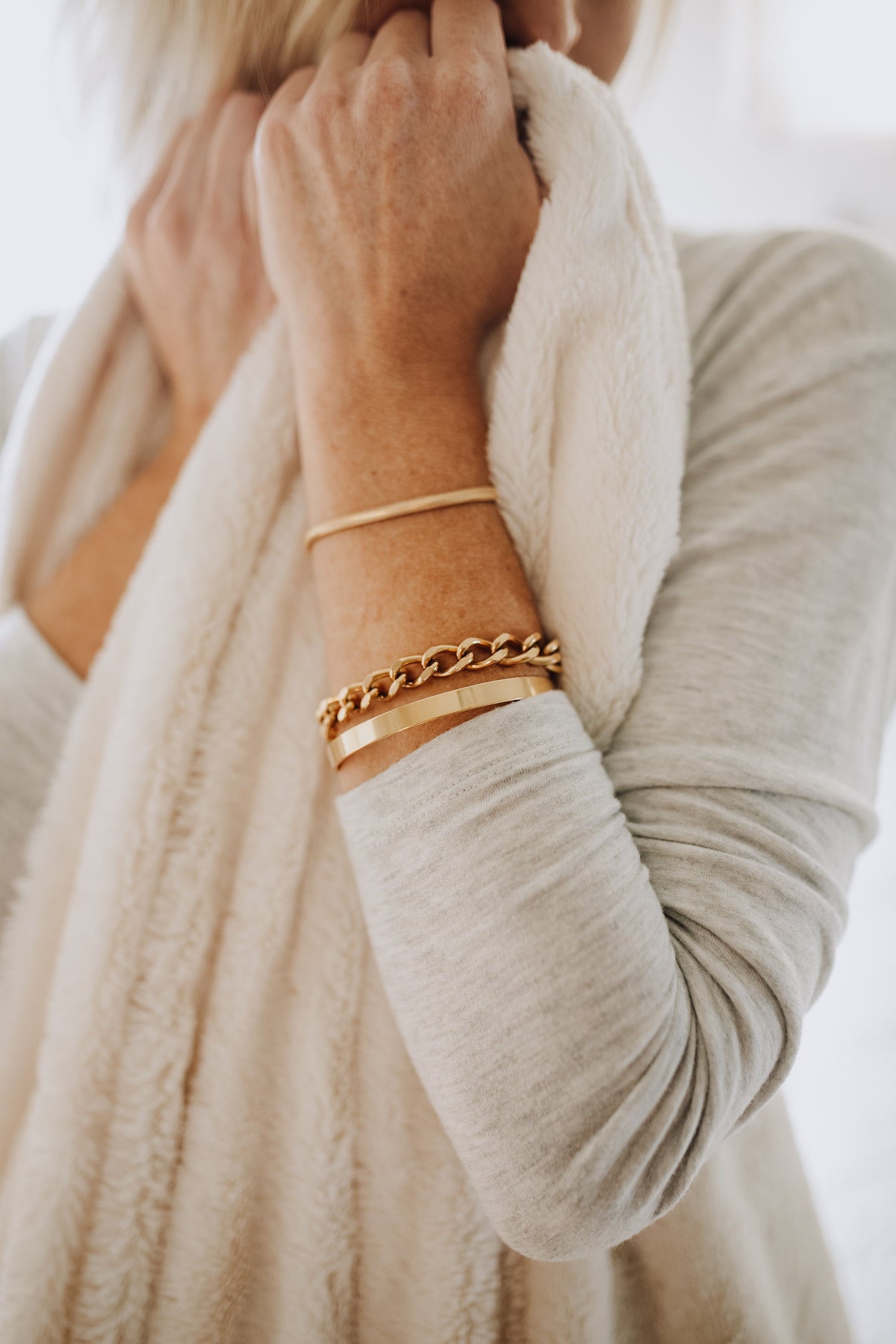 Dainty Bangle Bracelet